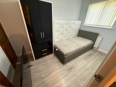 Single Room - Fully Furnished House  Main Photo