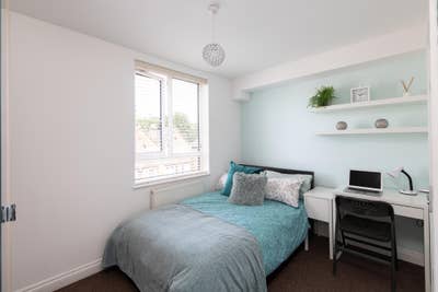 🌞Bright, Cosy and Ready For You+Free Parking 🚗 Main Photo