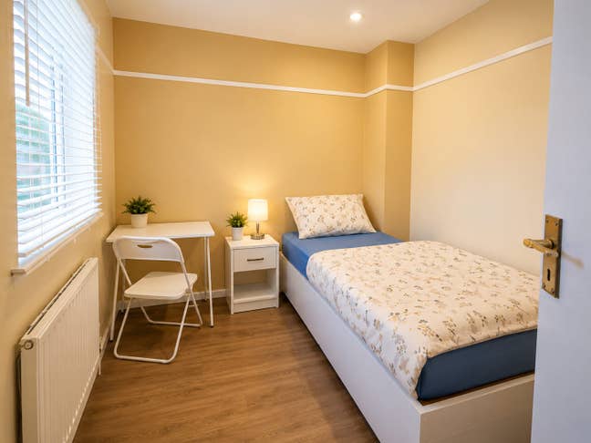 Large Room | West Drayton | Stcokley Park|Heathrow Main Photo