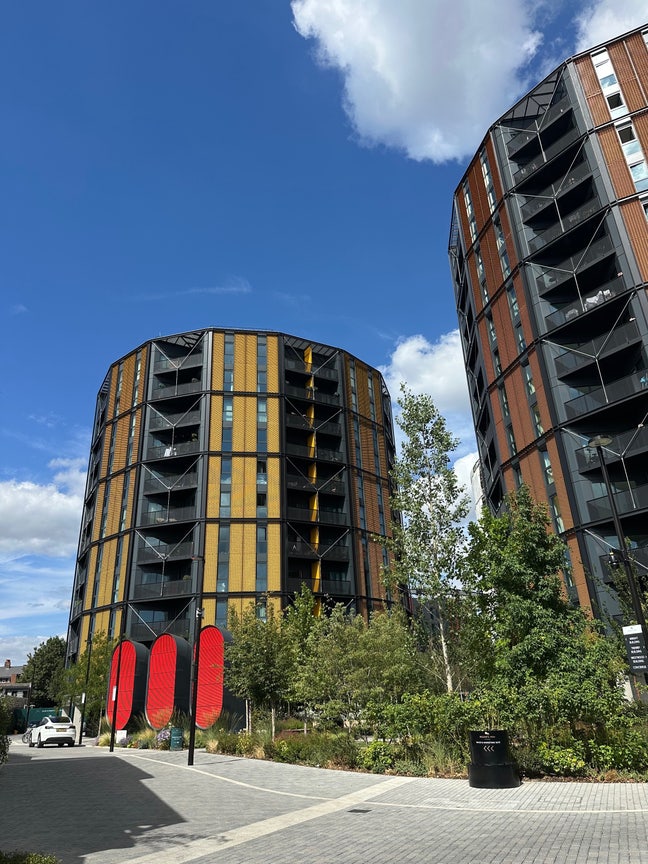Looking for a flatmate in my new home  Main Photo