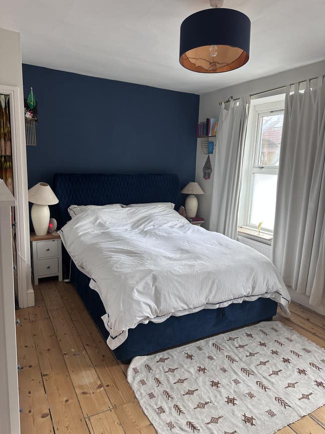 1 double room available  Main Photo