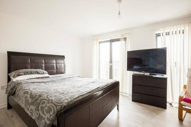 Double bed flatshare near Oval SW9 Main Photo