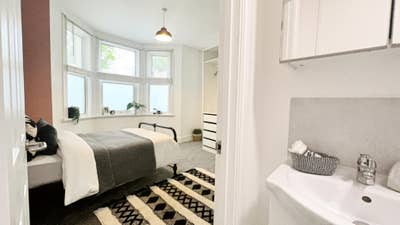 En-Suite Rooms from &pound;675 Pcm | Close to Station Main Photo