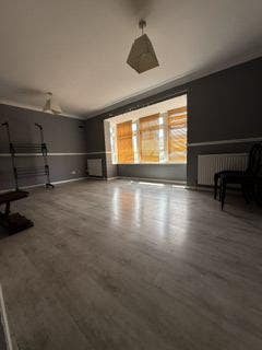 Spacious Two-Bedroom Apartment with Parking – Mont Main Photo
