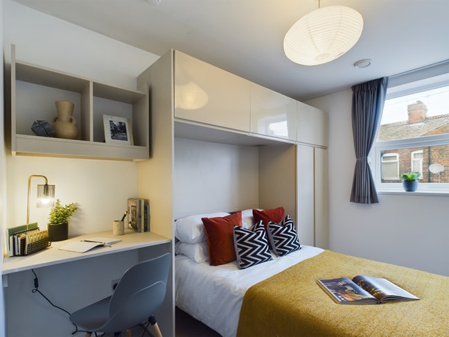 Student House Bills Incl + &pound;0 Deposit - Ruskin Av Main Photo