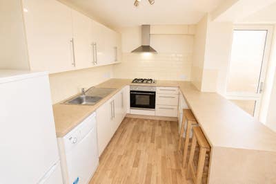 Room to Rent in Lenton Main Photo