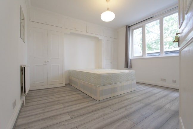 Room in Porchester SquarE Main Photo
