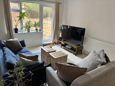 Large double room in Surbiton  Main Photo