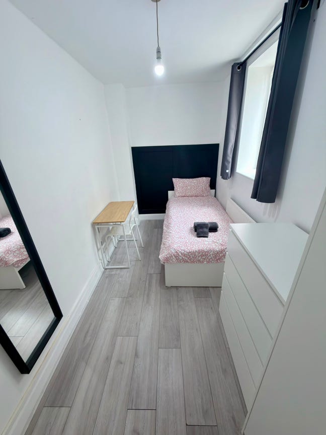 Lovely Single room in Shepherds bush Main Photo