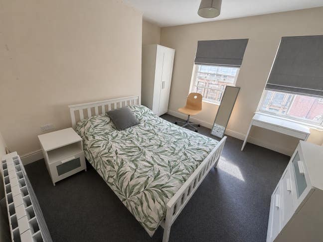 City Centre  – Bills & Council Tax Included Main Photo
