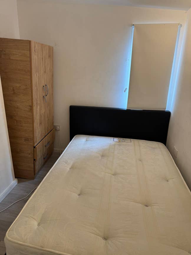    Spacious  Studio  Flat  to  Rent  at  N1  Main Photo