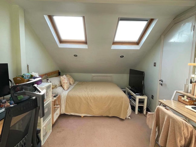 Battersea En Suite Room Main Photo