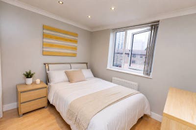 2B Flat, fully furnished in Canary Wharf  Main Photo