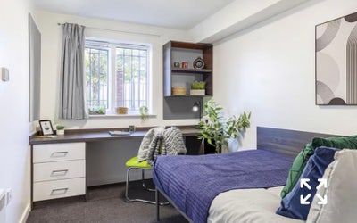 Paddington Park House - Liverpool Room Takeover Main Photo