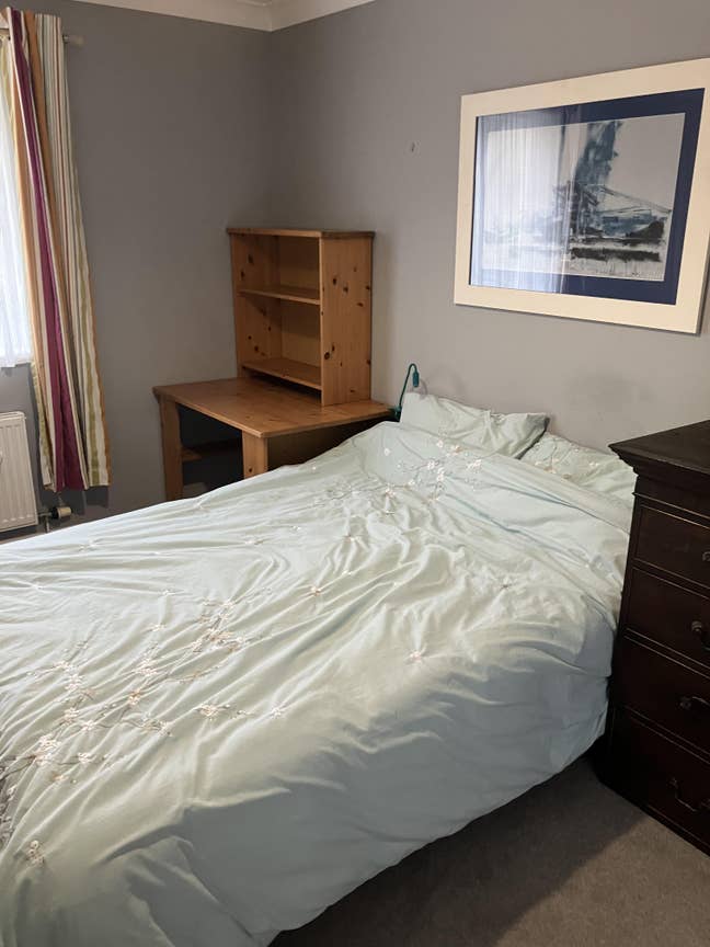 Double room + ES in detached house ,OS parking Main Photo