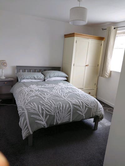 Lovely room to rent Main Photo