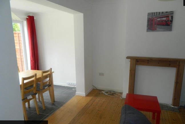 Double bedroom available for rent  Main Photo