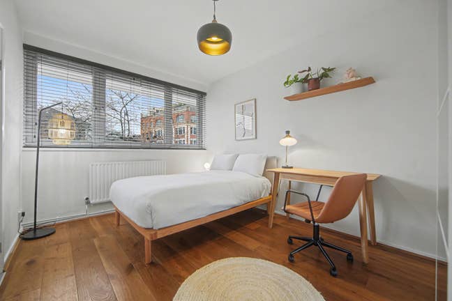 Hoxton Coliving – Ensuite Room w/ Garden, All Incl Main Photo
