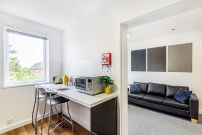 Urgently looking for tenancy transfer  Main Photo