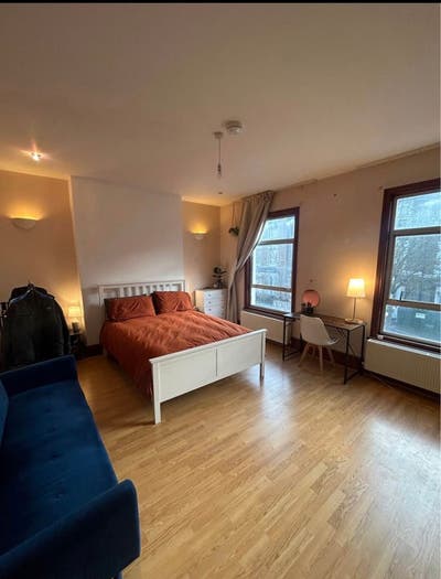 2x huge double bedroom in 4 bed shared house  Main Photo
