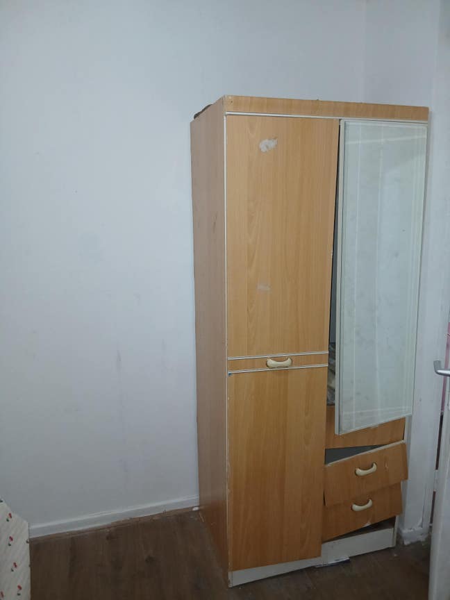 Studio flat  and double room to let Main Photo