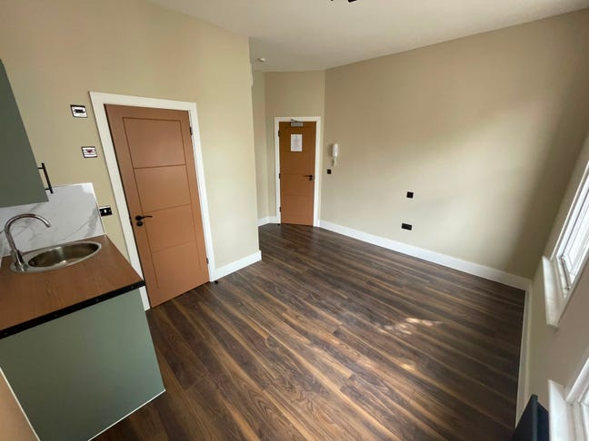 DSS - Studio Flat Available in Gravesend DA11 Main Photo