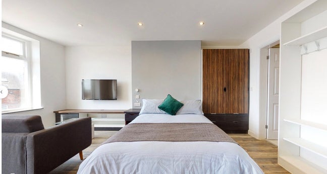 Stylish studio in Hyde terrace 899ppm Main Photo