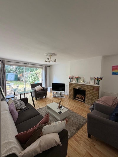 Double Room Available   Main Photo