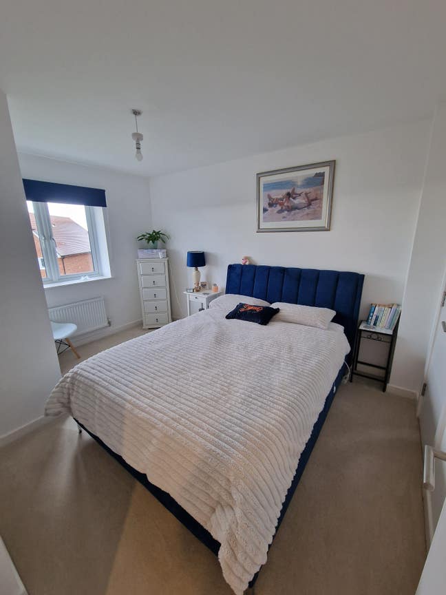 Bright Double Room with Sea Views – Peaceful Coast Main Photo