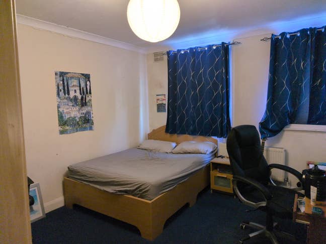 Double room available in Hammersmith Main Photo