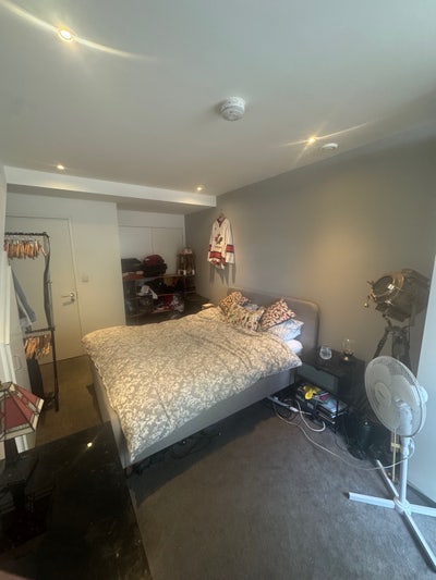 Spacious en suite double on Olympic Park Main Photo