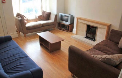 Tenancy takeover ASAP (ALL bills included &pound;143ppw) Main Photo