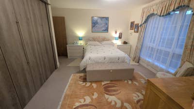 Large Modern Master Double w/Ensuite Main Photo