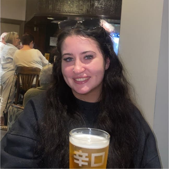 Looking for 4th flatmate  Main Photo