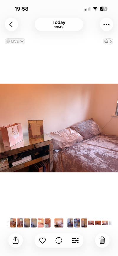 Small furnished Double room in private house Main Photo