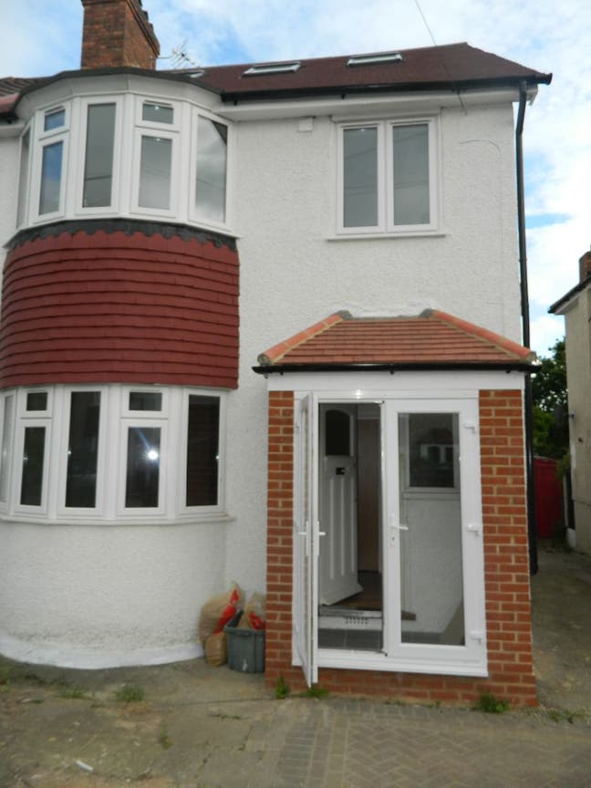 Spacious 5 Bedroom HMO Property Main Photo