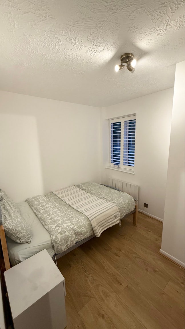 Double Room with Private Bathroom & Parking Main Photo
