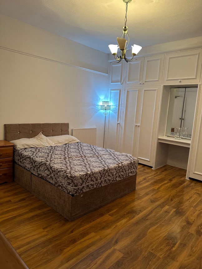 Room for rent close to public transport facilitie Main Photo