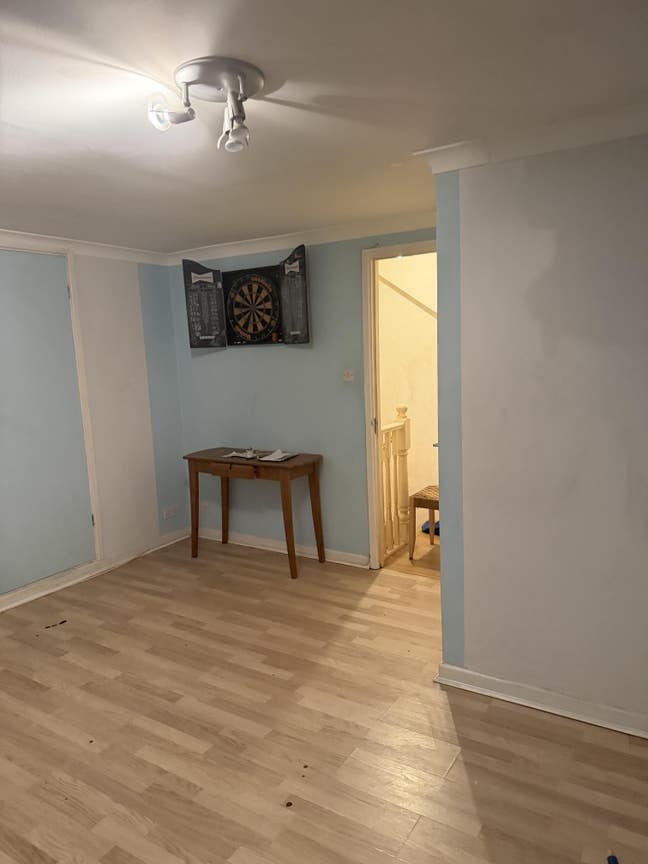 Spare bedroom with en suite Main Photo