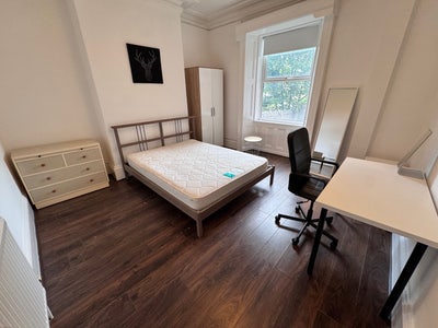 Large 7-Bed Professional HMO - All Bills Inclusive Main Photo