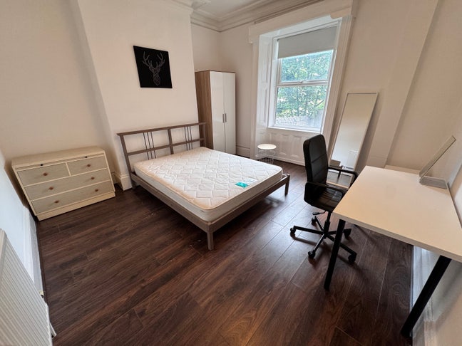 Large 7-Bed Professional HMO - All Bills Inclusive Main Photo