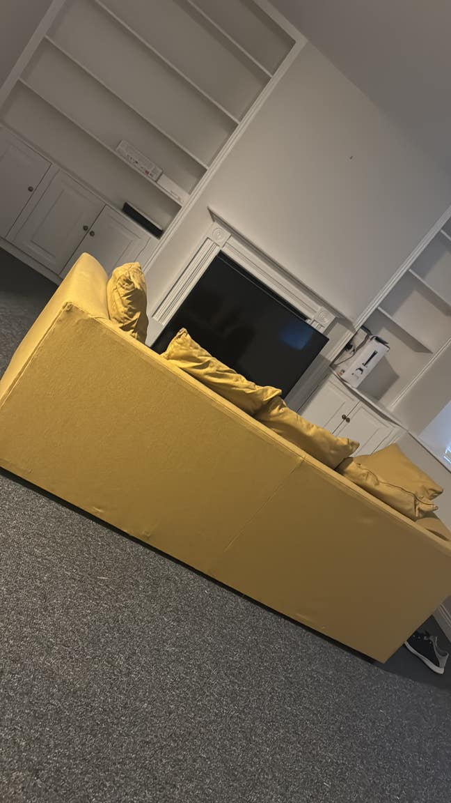 A room available in a 2 bedroom apartment  Main Photo