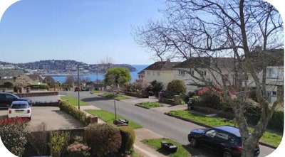 Large ensuite in Livermead (Torquay) Main Photo