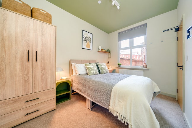 *Last Remaining* Luxury Double Ensuite Room Main Photo