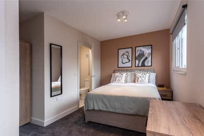 ✨ New Room Alert! - Failsworth Ensuite 🔥 Main Photo