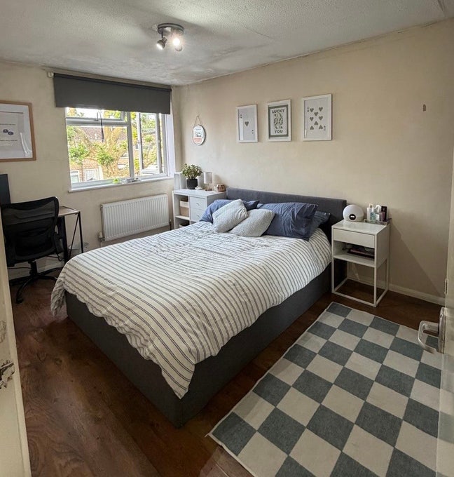 Double room available in lovely Balham house Main Photo