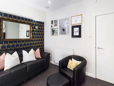 4 Bed House, Stoke ST4 , Avail Now Main Photo