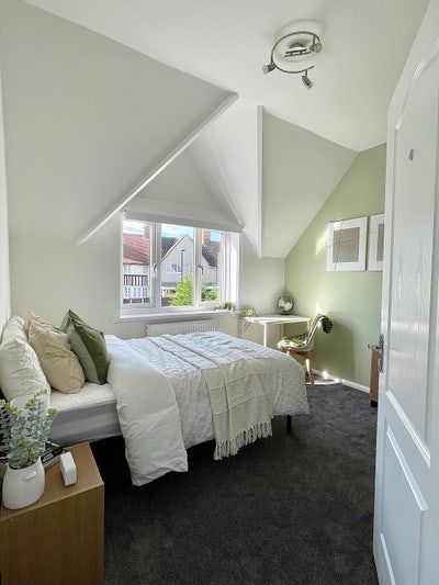 High end living - All Bills Included  Main Photo