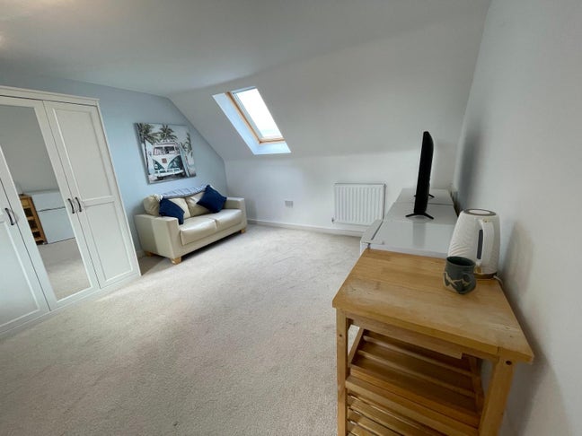 Large double room with en-suite. Main Photo
