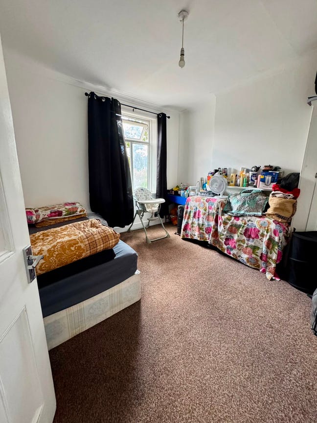 Double room-Quebec Road IG1 (bills included) Main Photo